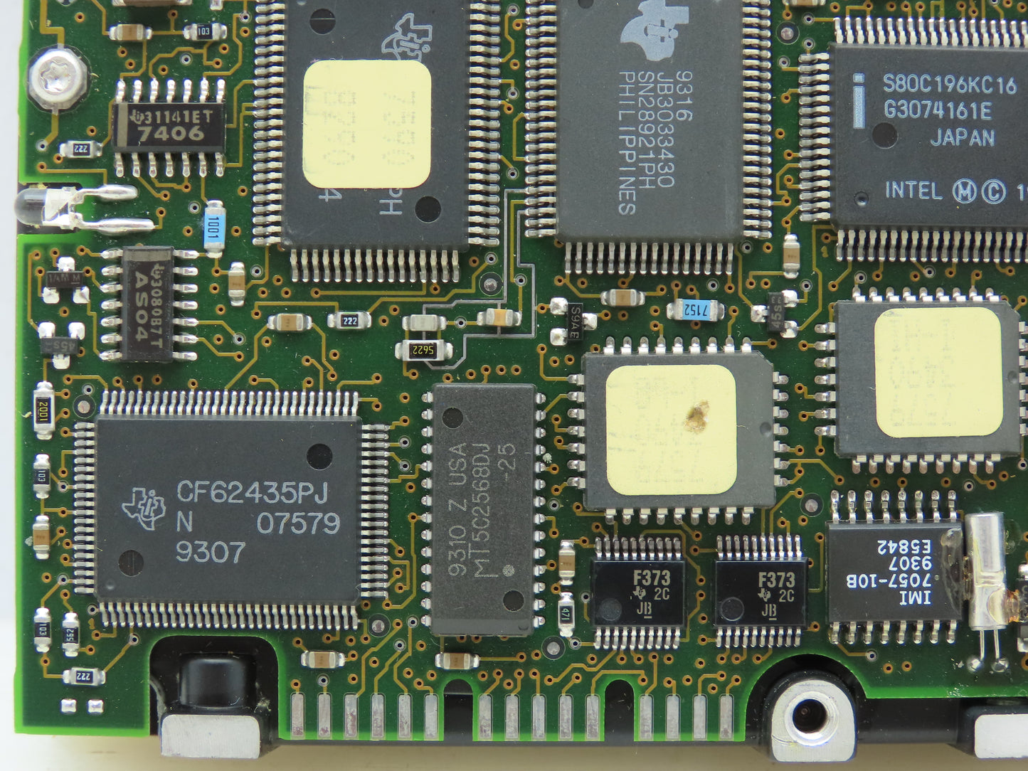 Honeywell ST3600N Seagate Redundant Drive Controller Board SCSI Hard Drive Servo