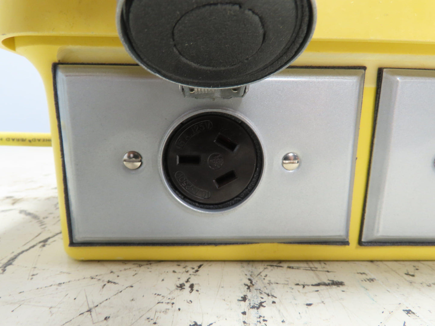 Daniel Woodhead No. 1640 LoVolt 120V Safeway Work Station Four Outlet 12VAC 400A