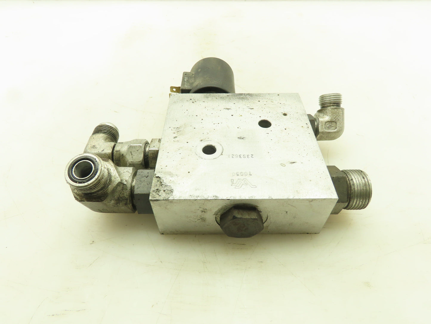 Clark NP300D 30 24 volt Electric Forklift Hydraulic Directional Valve # 2393621