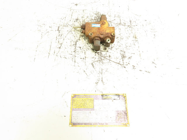Char-Lynn 606-1326-002 Hydraulic Valve off of a Caterpillar M50DP Forklift