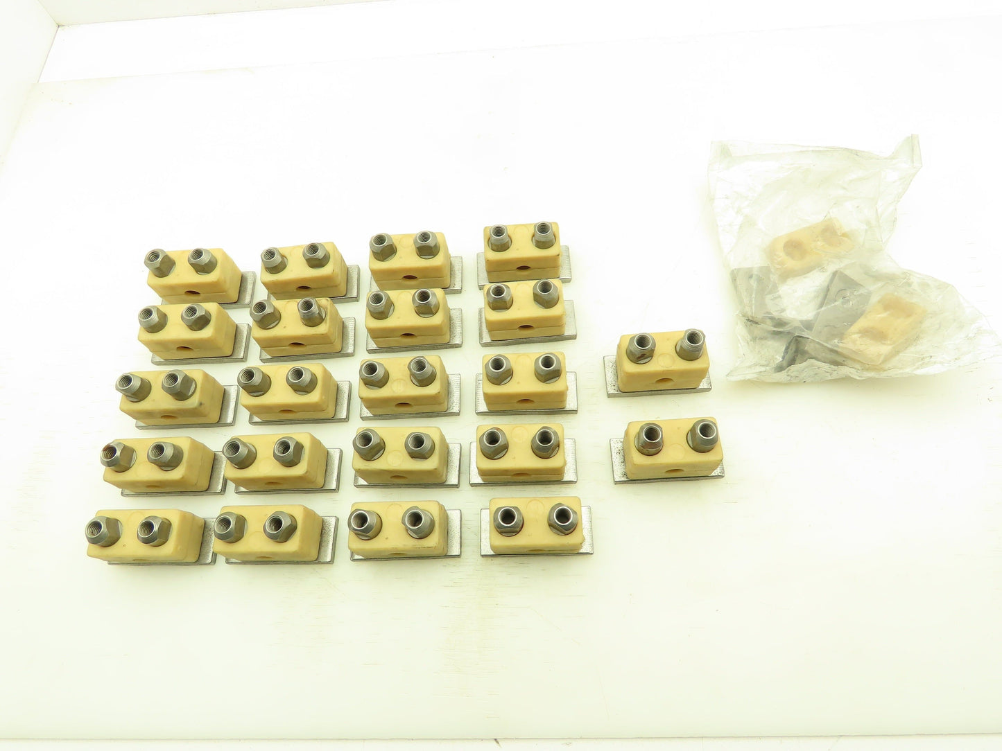 Behringer SH3050-SP 1/2" Pipe Tube Clamp Heavy Duty Zinc-Plated Steel Lot of 23