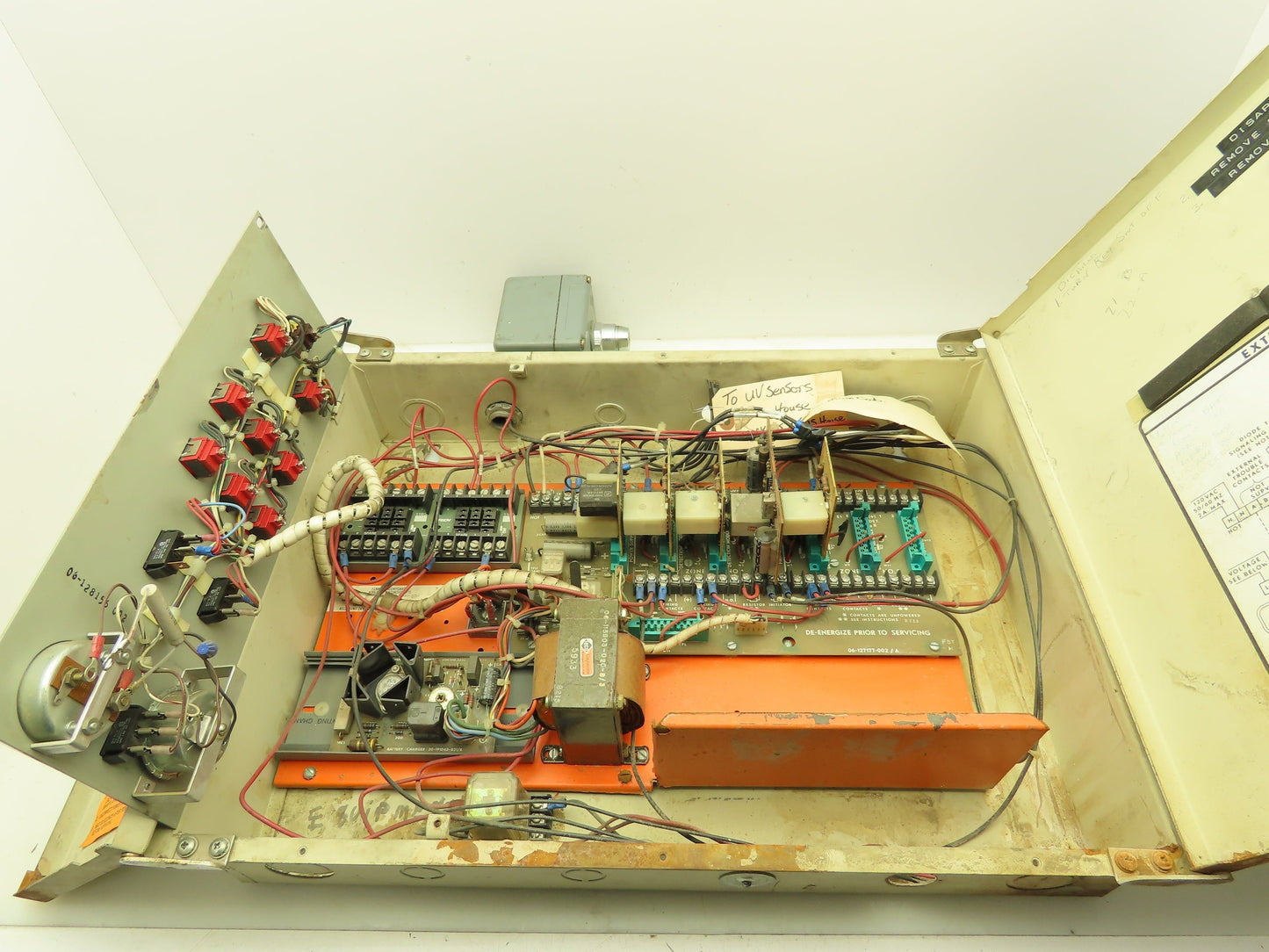 Fenwall 06-127177-002 Ser A Fire Protection Controller Alarm Suppressor System
