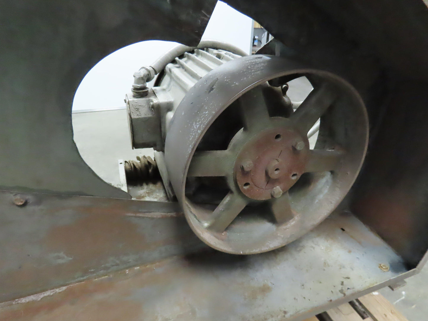 Bush Machinery 5 Hp. Abrasive Belt Sander 4" X 124-148"
