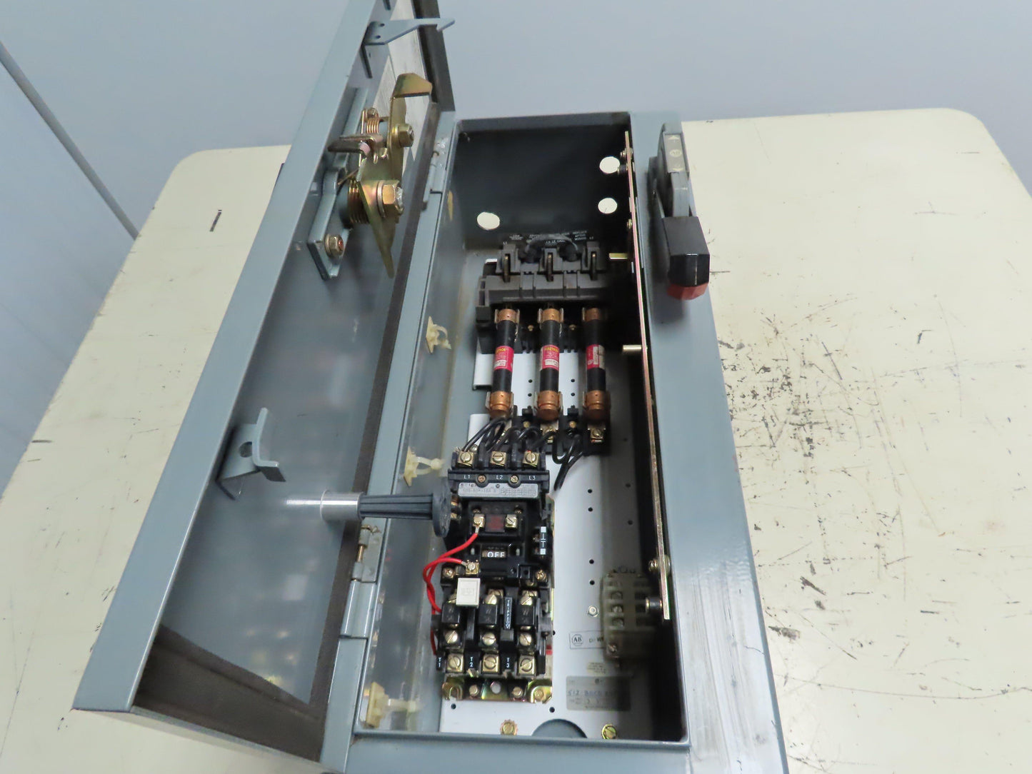 Allen Bradley 512BDCD24ECB Combination Starter Motor Control 30A 600V 3 Ph