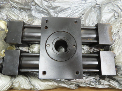 Parker HTR10-0904-AA21-C Rotary Actuator Hydraulic 1 1/4" ID 90° 10000 IN/LBS