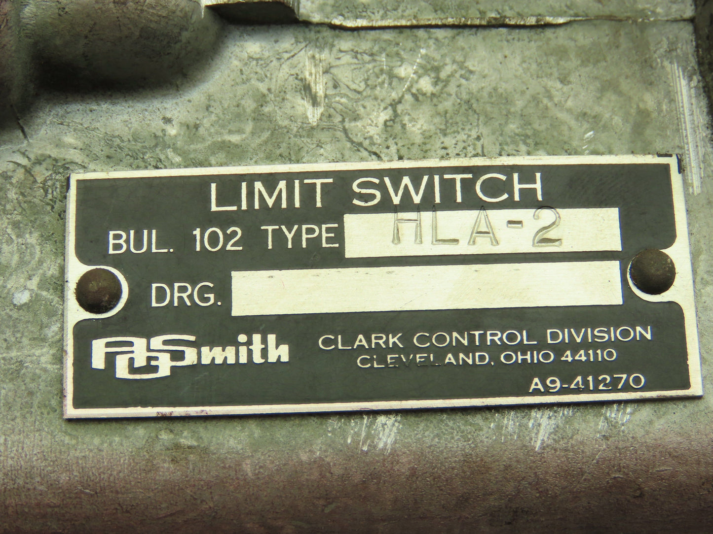 A O Smith BUL. 102 Type HLA-2 Heavy Duty Limit Switch 2-Pole *CRACK IN MECHANISM