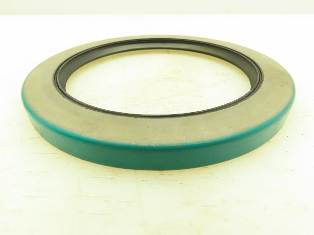 CR 40000 Double Lip Oil Seal 4.000 in Shaft, 5.251 in OD, 0.438 in Width
