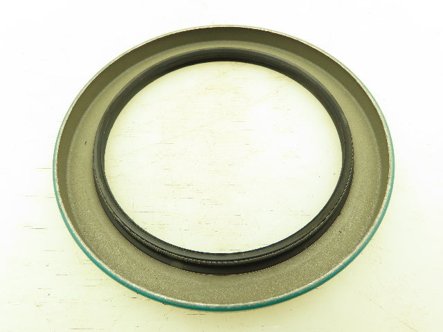 CR 40000 Double Lip Oil Seal 4.000 in Shaft, 5.251 in OD, 0.438 in Width