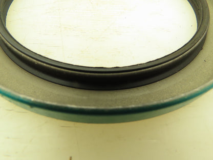 CR 40000 Double Lip Oil Seal 4.000 in Shaft, 5.251 in OD, 0.438 in Width