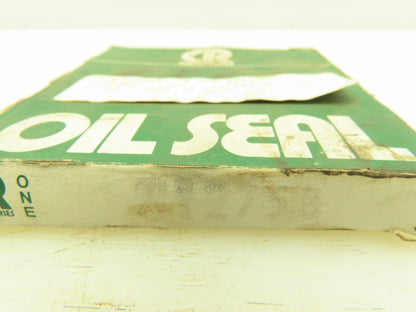 CR 29907 Double Lip Oil Seal 3.00 in Shaft, 4.003 in OD, 0.375 in Width Lot of 4