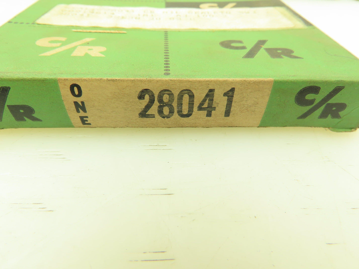 CR 28041 Oil Seal 2-13/16" Shaft Dia; 3-3/4" Housing Bore; 1/2" Width, Lot of 5