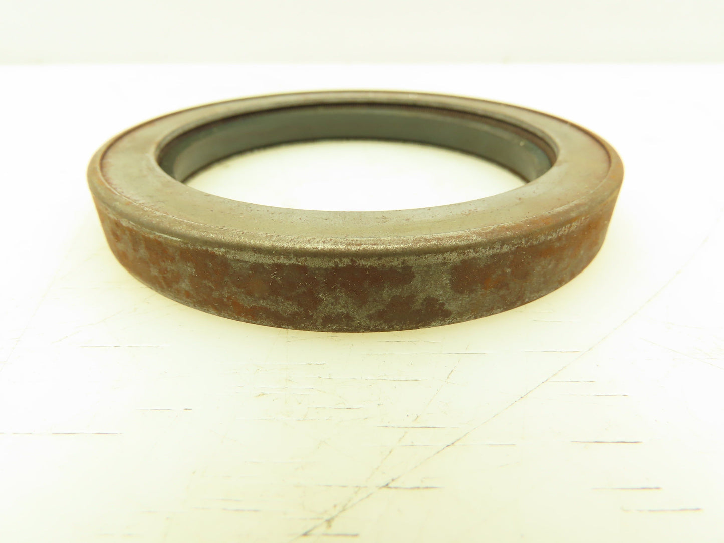 CR 28041 Oil Seal 2-13/16" Shaft Dia; 3-3/4" Housing Bore; 1/2" Width, Lot of 5
