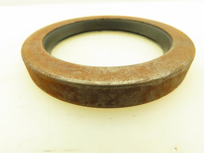 CR 28041 Oil Seal 2-13/16" Shaft Dia; 3-3/4" Housing Bore; 1/2" Width, Lot of 5