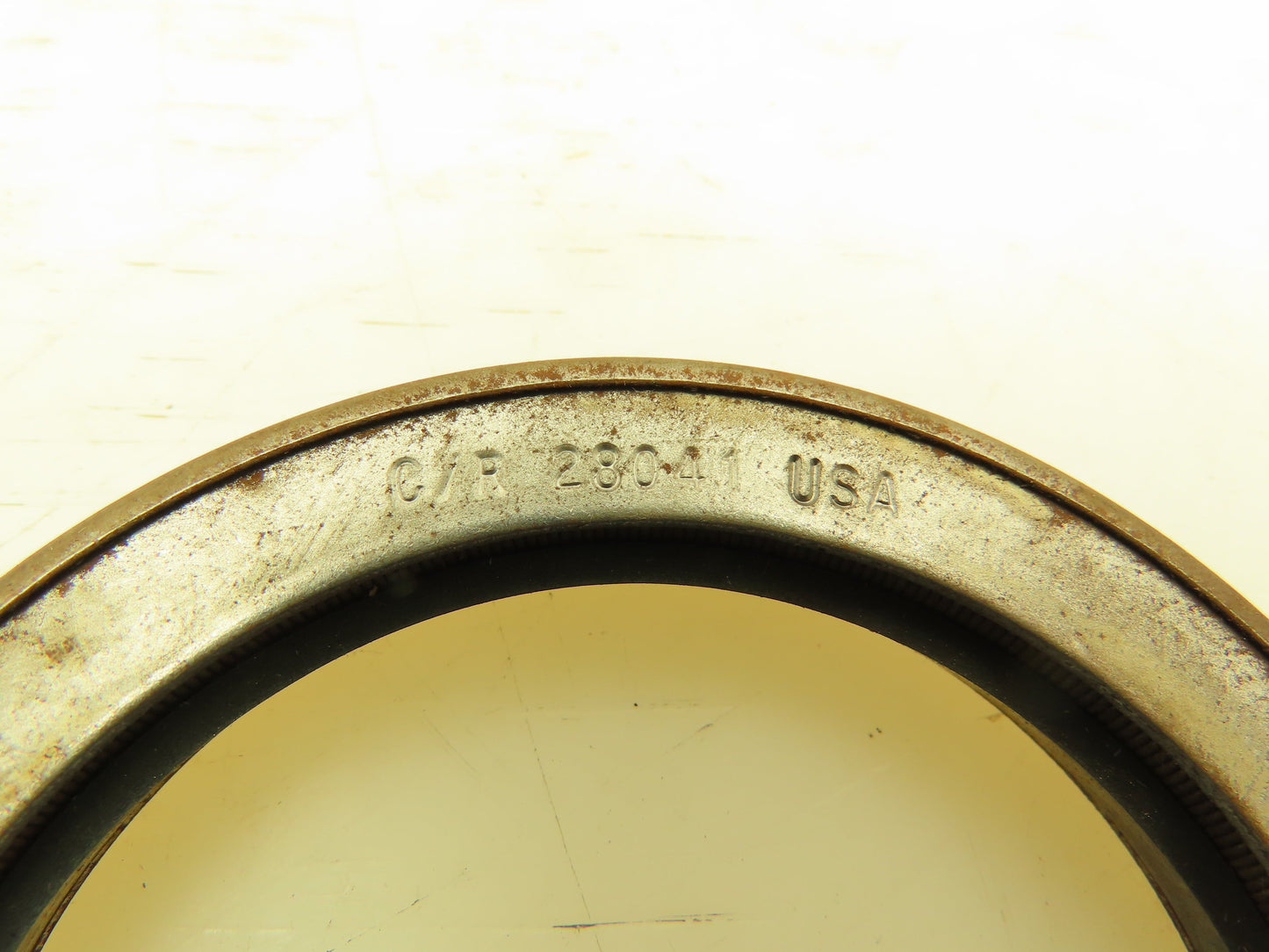 CR 28041 Oil Seal 2-13/16" Shaft Dia; 3-3/4" Housing Bore; 1/2" Width, Lot of 5