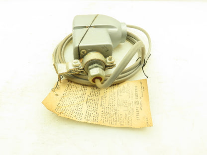 General Electric CR7505-P GE Phototube Holder Light Sensor Vintage Photo Eye