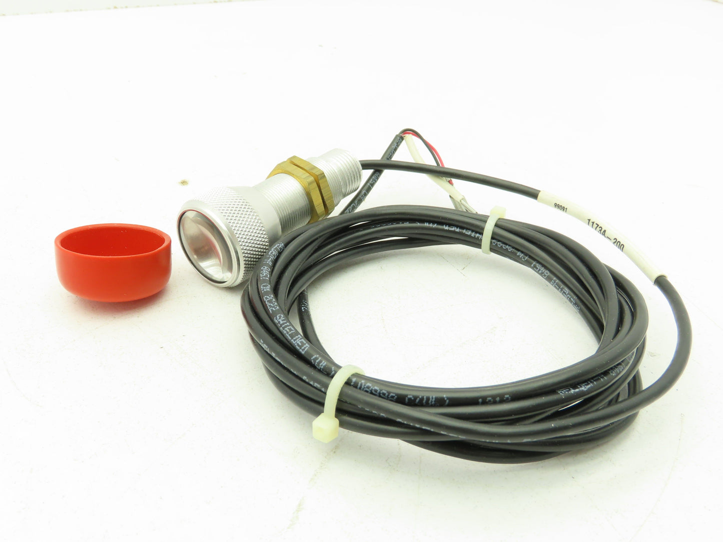 Cutler Hammer 1173A-200 Photoelectric Thru-Beam Sensor Source Head Ser A1