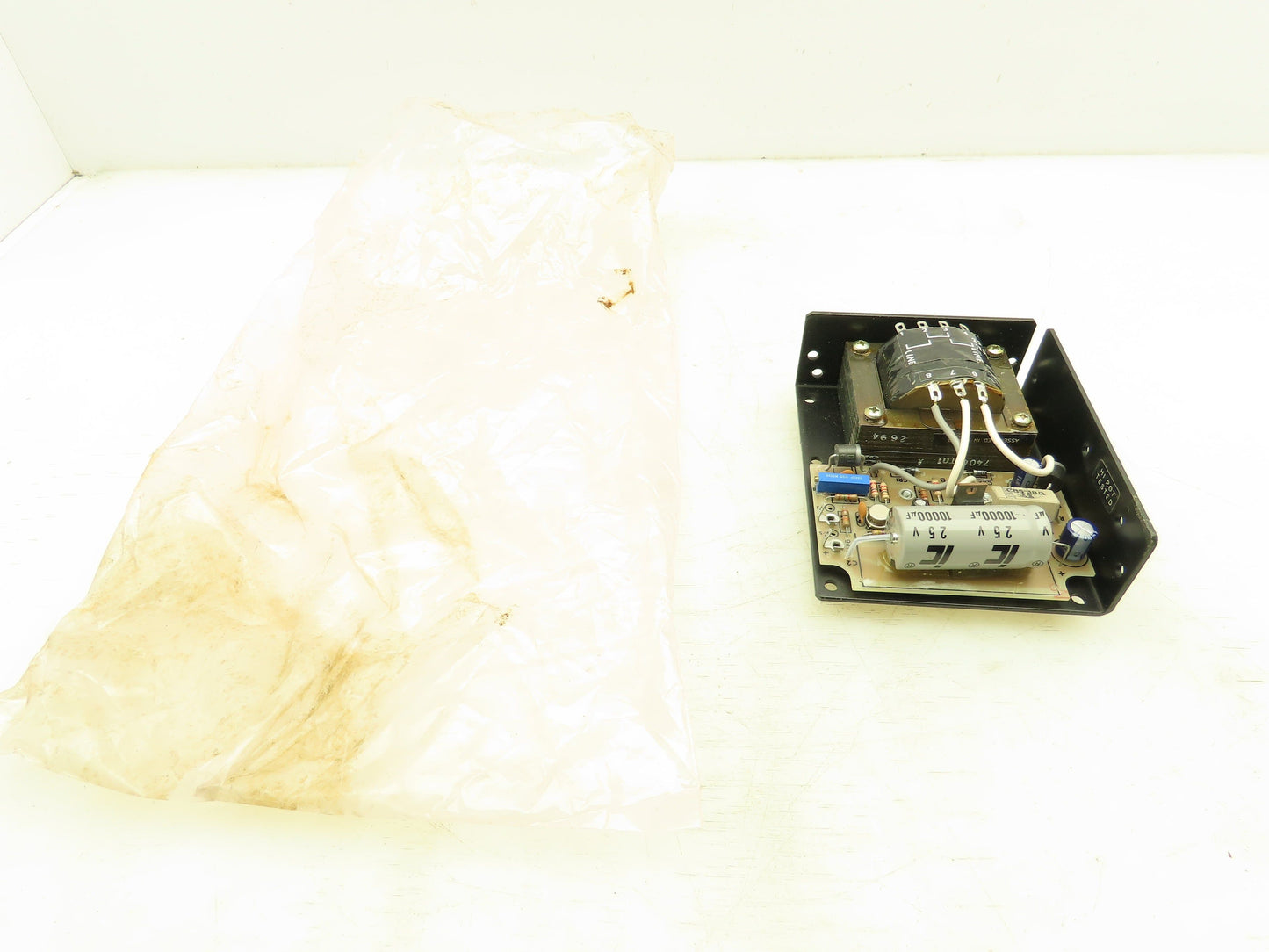 Xentek XPX20-7617 Power Supply 115/230V Input 10V 2.4A Output Fisher Scientific