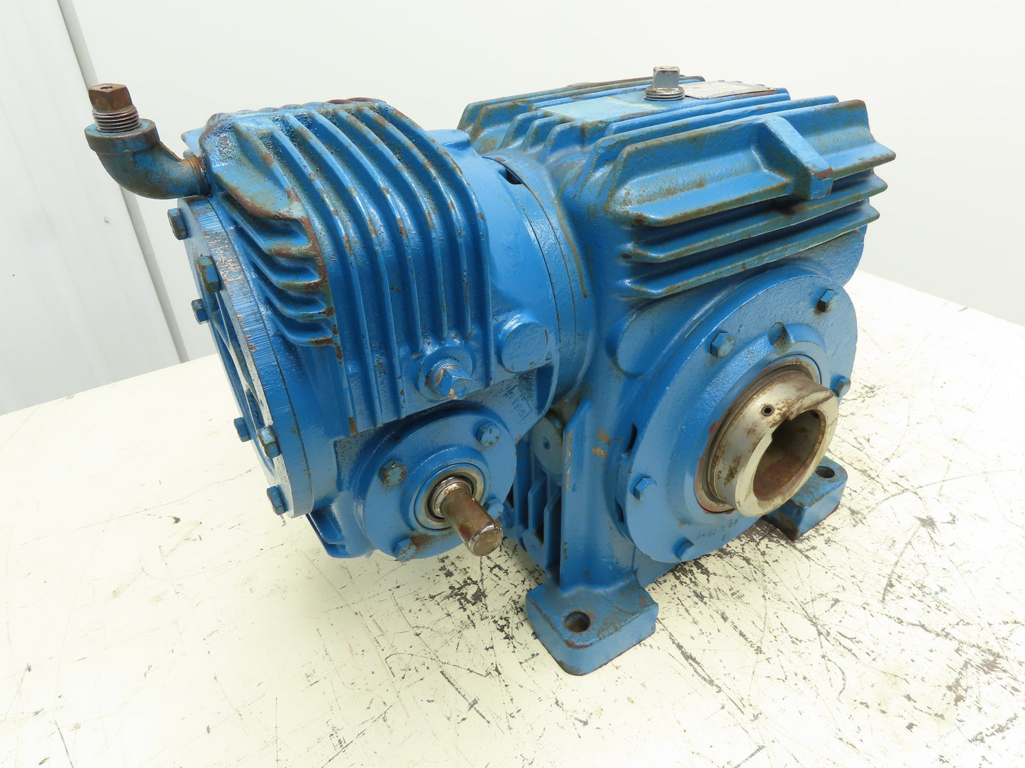 Cone Drive Textron U0S25-40-A8 3000:1 Double Reduction Gear Reducer 2-11/16" HS.
