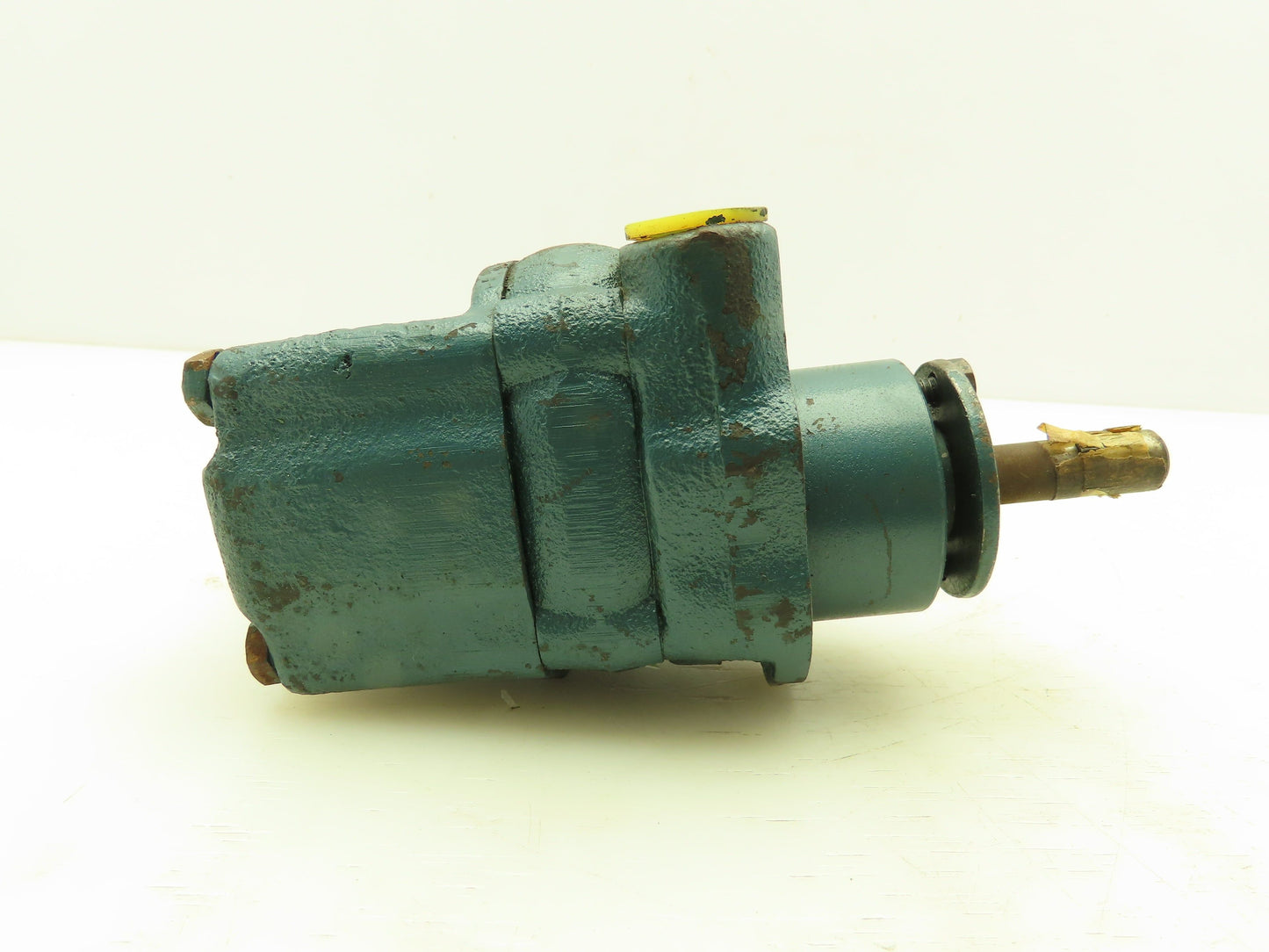 Roper 18AP02 Hydraulic Lubrication Gear Pump 7.2 GPM 300 PSI 3/8" NPT 1/2" Shaft