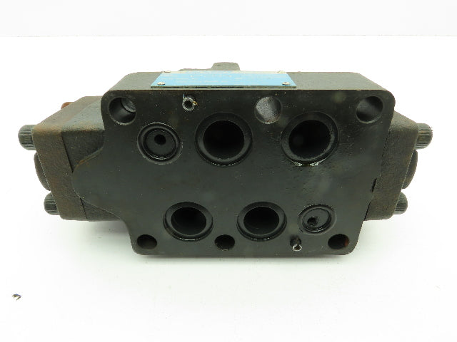 Vickers DG5S-8-33C-M-FPA5WL-B5-30 Hydraulic Directional Control Solenoid Valve