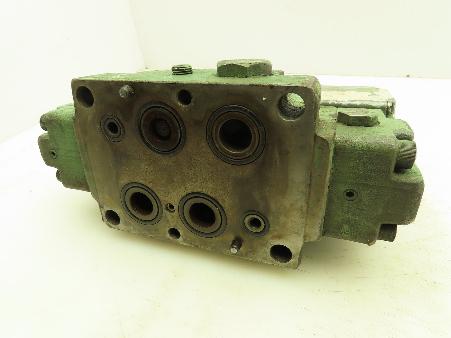 Double A QM6-175-TCWCH Hydraulic Solenoid Control Valve 220V