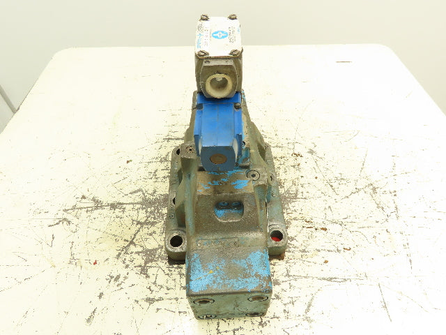 Vickers DG5S4-10-2C-2-M-W-D-53 Hydraulic Directional Control Solenoid Valve 220V