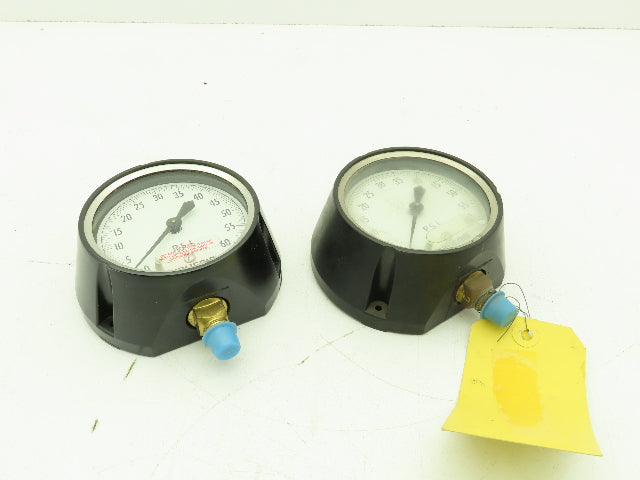 Helicoid E1A1E1A000000 Pressure Gauge 0-60PSI 1/4"NPT L-Mount 3.5"Face LOT OF 2