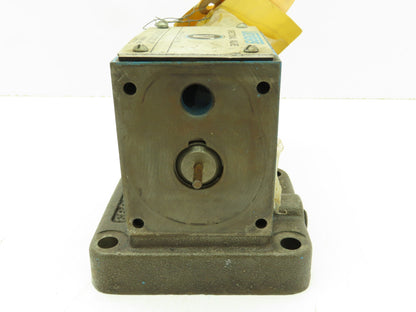 Vickers DG4S4-016A-50 Hydraulic Directional Valve Sub Plate Manifold Base 215093