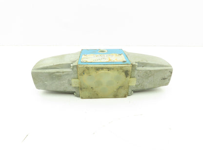 Vickers DG4S4L-012N-51 Hydraulic Directional Control Solenoid Valve D05 120V