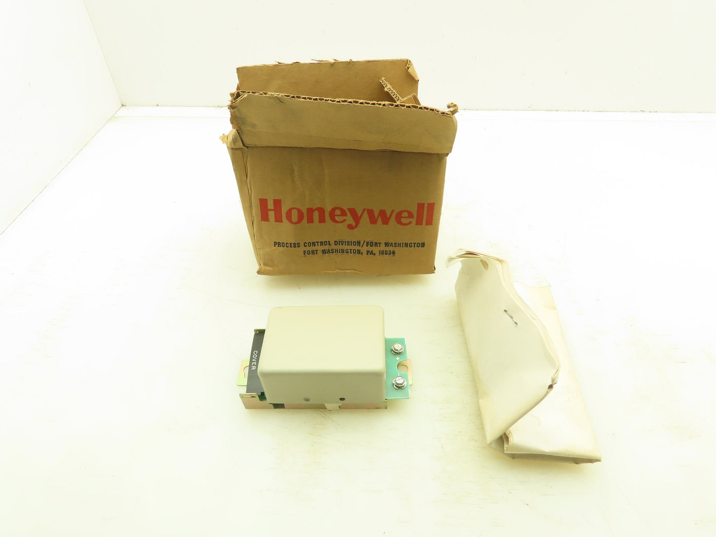 Honeywell 30365389 501 Regulated Power Supply Constant Voltage 1.029VDC Output