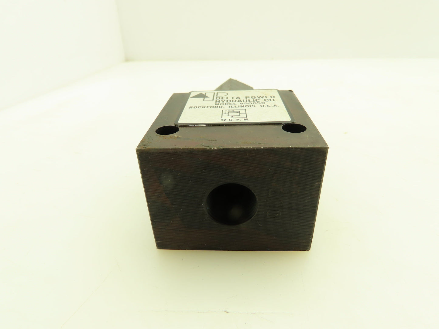 Delta Power 850050-17 Hydraulic Screw-In Cartridge Valve Block 3/8" NPT