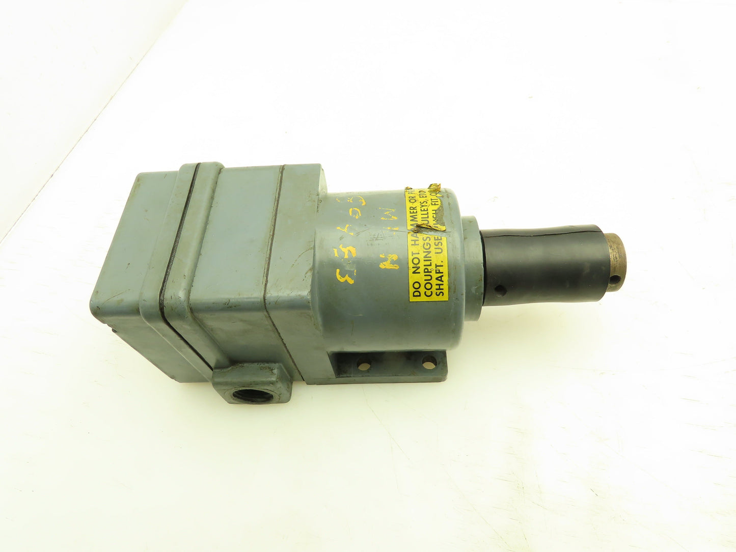 Allen Bradley 2210 Type C Speed Sensing Switch 2NO 2NC 5/8" Shaft