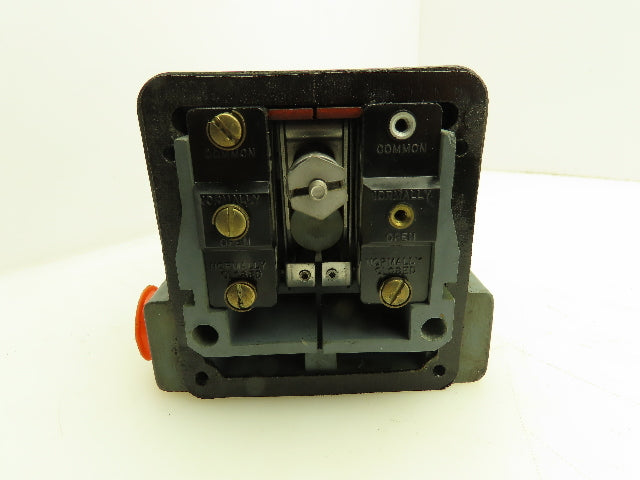 Allen Bradley 2210 Type C Speed Sensing Switch 2NO 2NC 5/8" Shaft