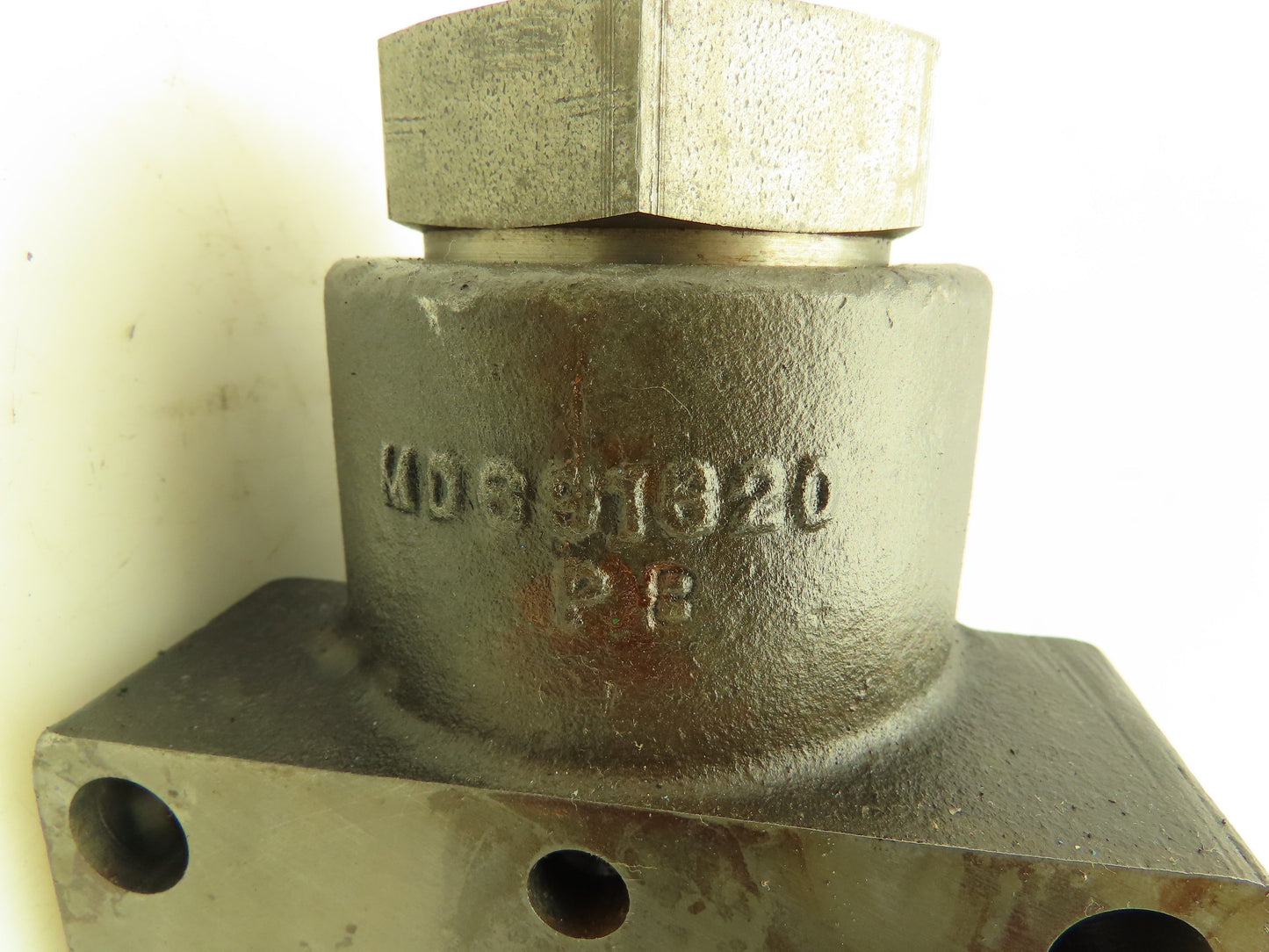 Parker D63W8C1Y Hydraulic Directional Control Solenoid Valve 120V 3000 PSI