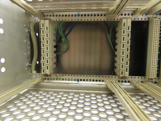 Siemens SMP-S401-A12 Alfred H Schutte SICOMP SMP-Bus Chassis 12 Slot Rack