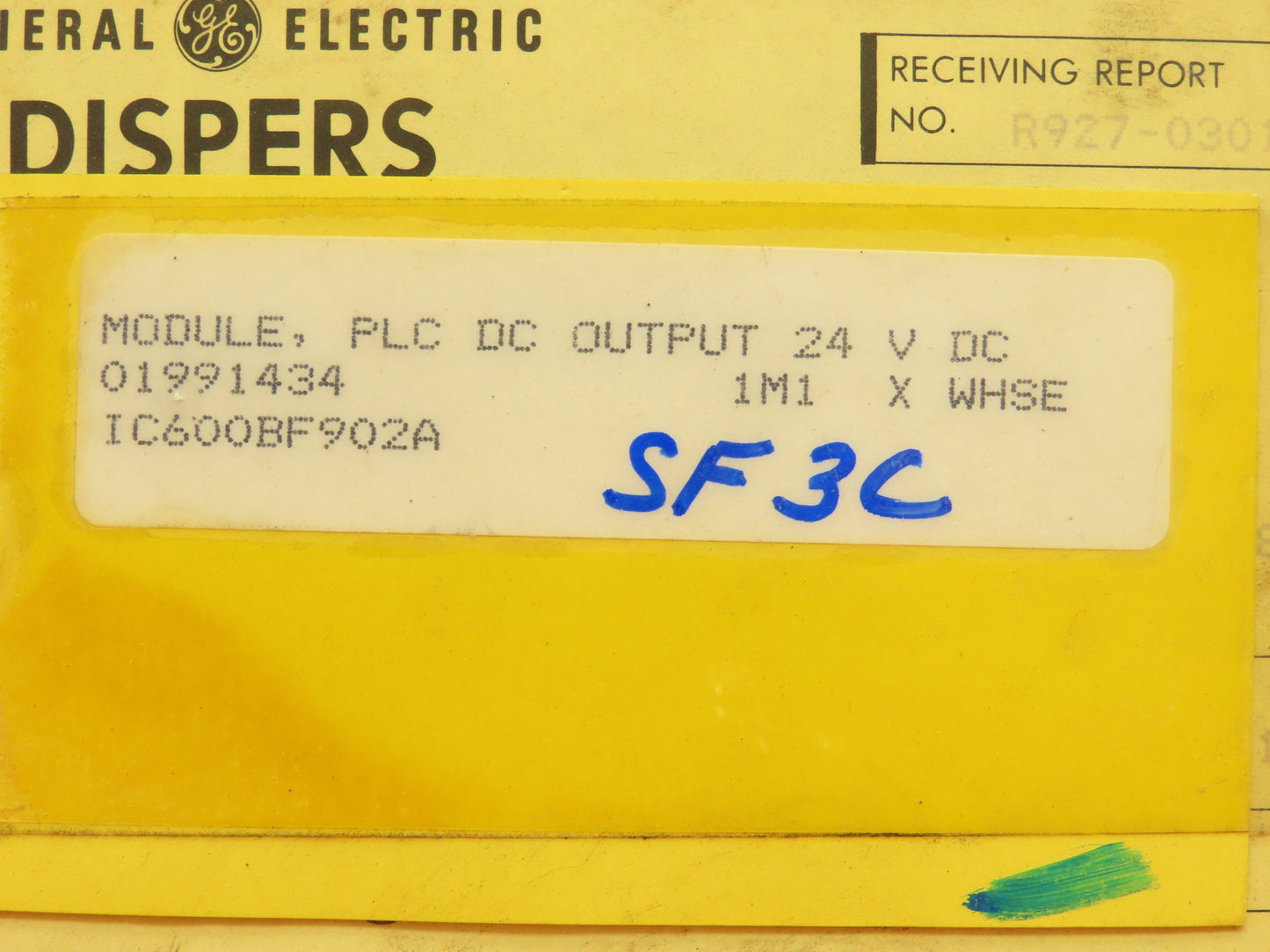 General Electric IC600BF902A GE Fanuc PLC DC Output Module 24VDC