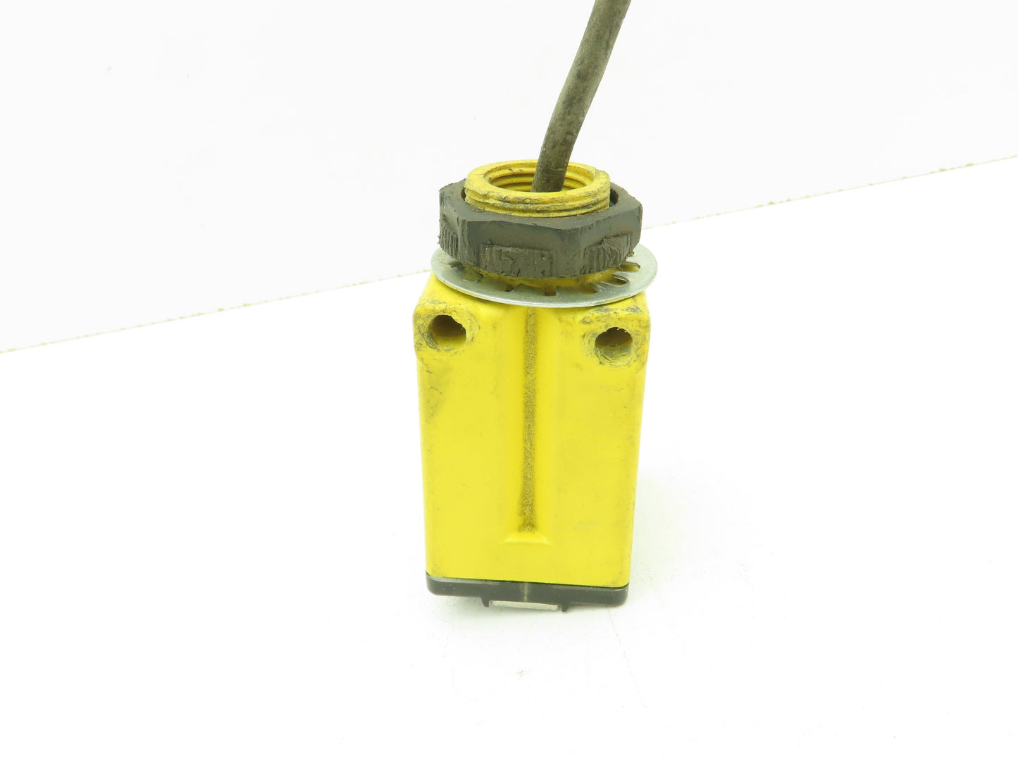 Banner Q456E Photoelectric Sensor Emitter 60M 10-30VDC  Lot of 4