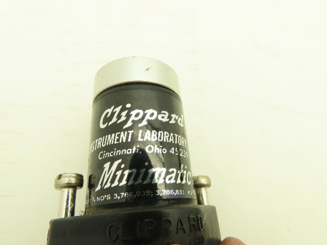 Clippard R441 Minimatic 4-Way Valve Air Pneumatic Lot of 2