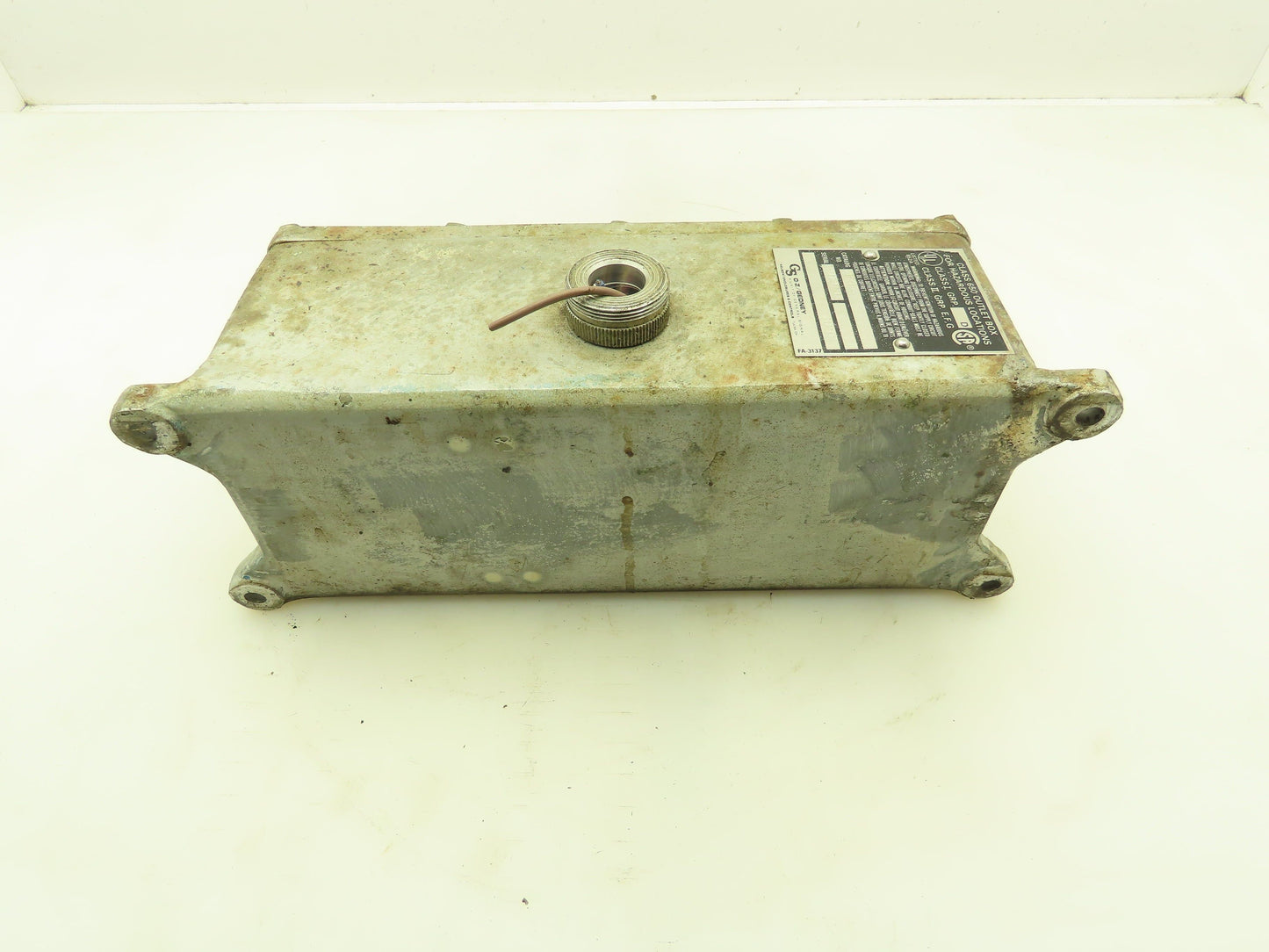 O Z Gedney IF4103 Class 650 Hazardous Location Control Center Outlet Box