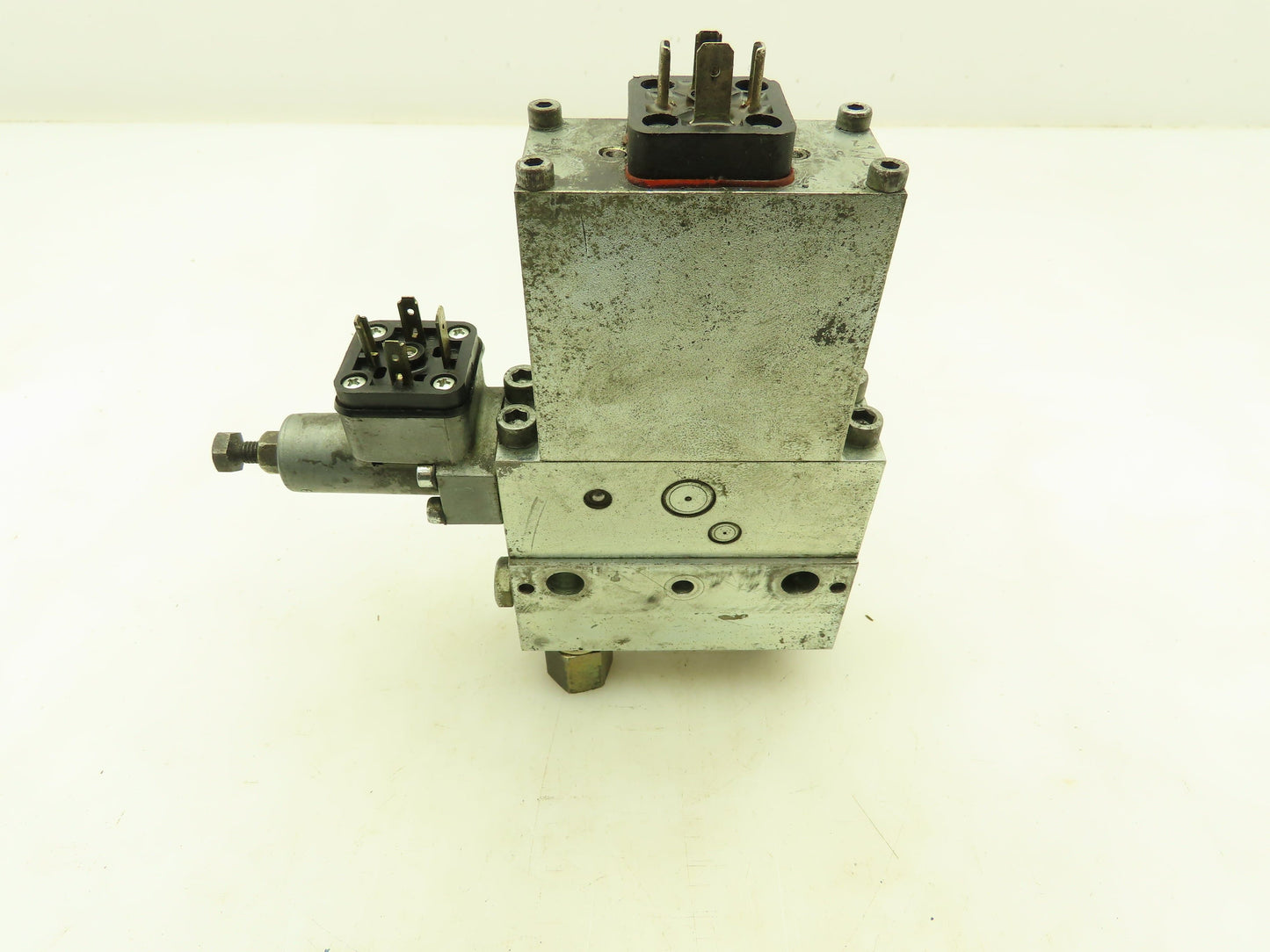 Enerpac VP11 Hydraulic Directional Modular Poppet Solenoid Valve 5000 PSI