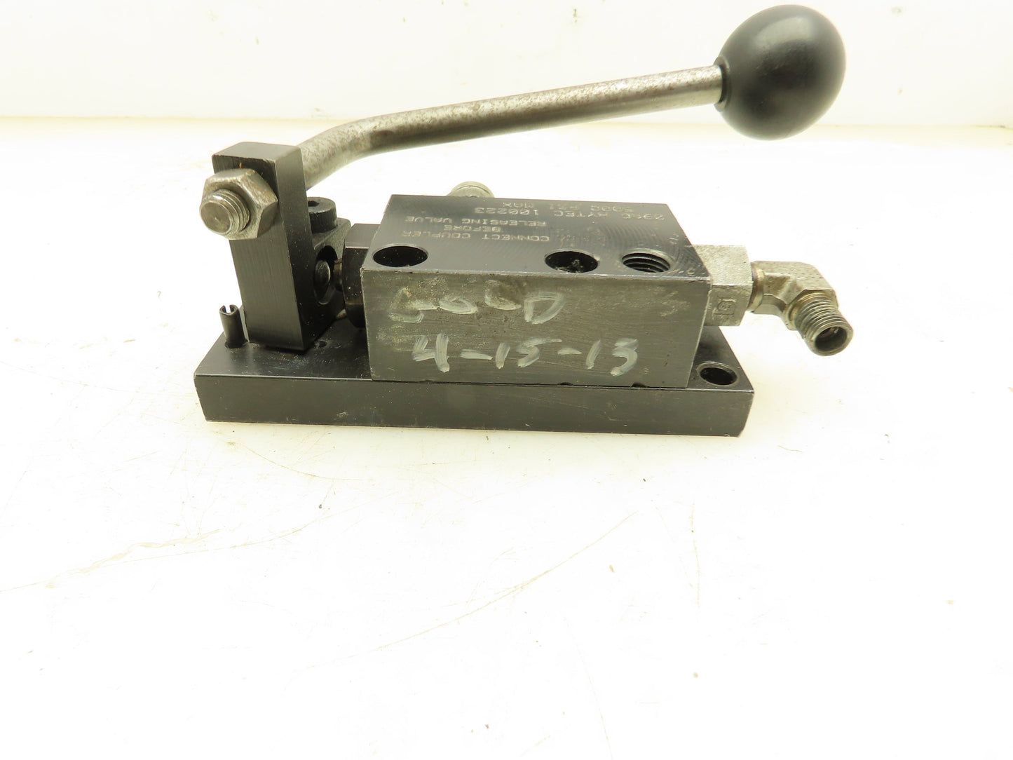 Hytec 100223 Single-Acting  Hydraulic Manual Pallet Valve 5000 PSI