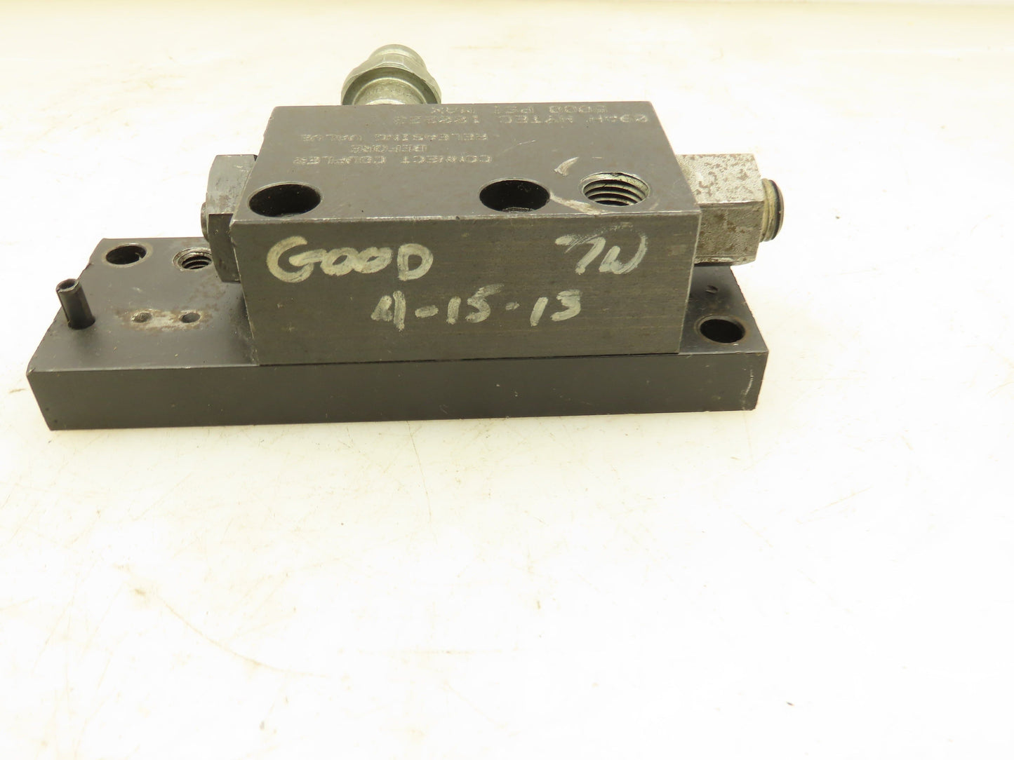 Hytec 100223 Single-Acting Hydraulic Manual Pallet Valve 5000 PSI