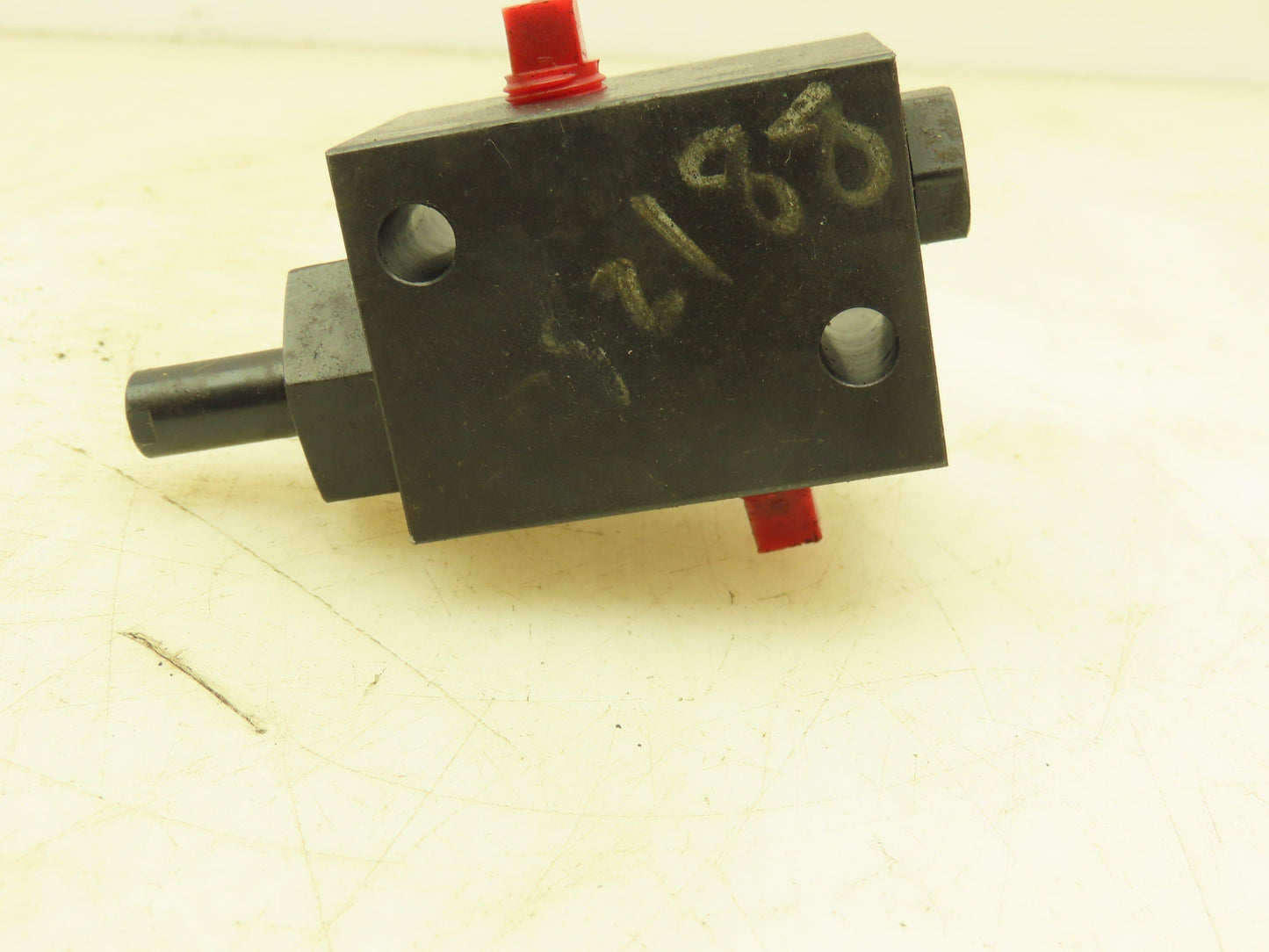 Enerpac V2000 V2000 Hydraulic Sequence Valve Assembly 5000 PSI 350 BAR 4 GPM