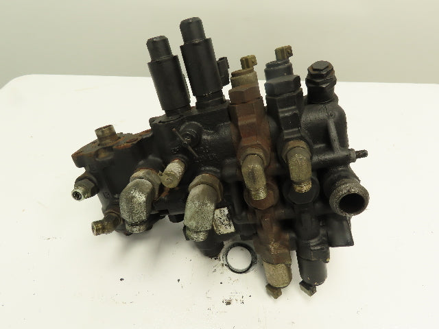 Husco 8522716 Rev. 3 Forklift Hydraulic Control Valve off a Yale GLC040VXNVSE083