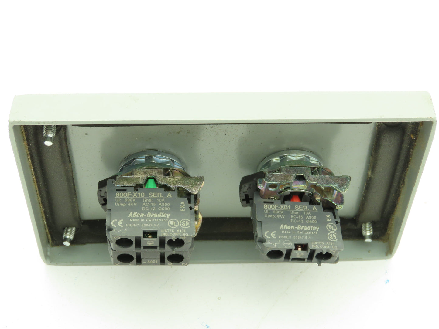 Cooper B-Line 2 Pushbutton Enclosure Control Station On/Off 800F Switch 3x3x6"