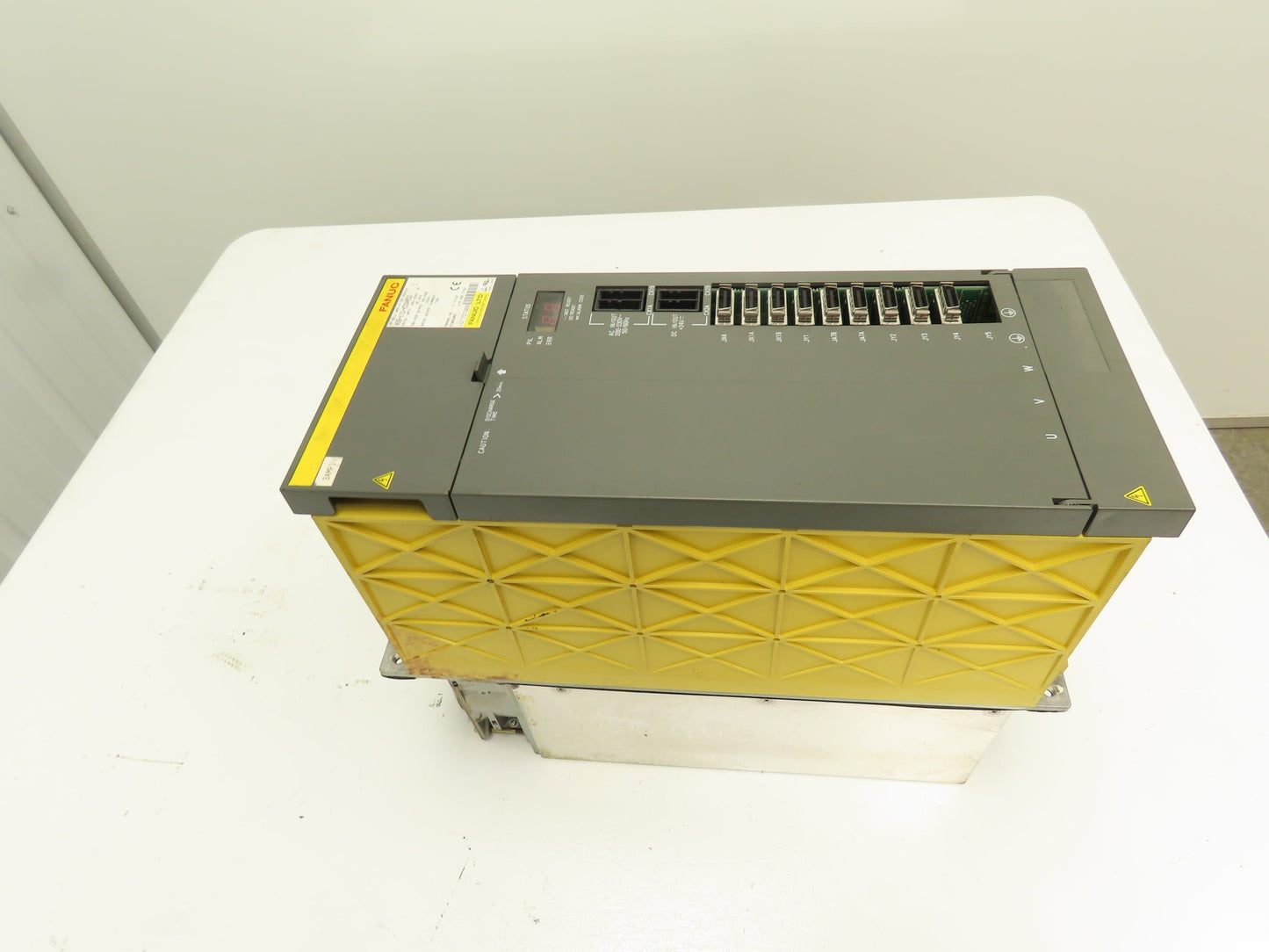 Fanuc A06B-6102-H230#H520-R Spindle Amplifier Module Drive Servo Controller 230V