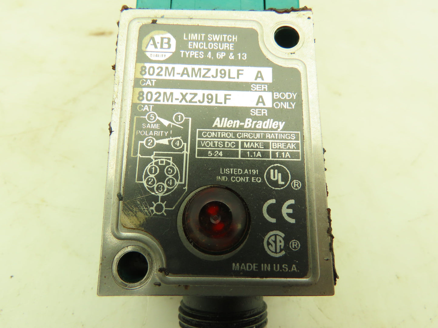 Allen Bradley 802M-AMZJ9LF Limit Switch Ser A Operating Head Ser B Roller Type 4