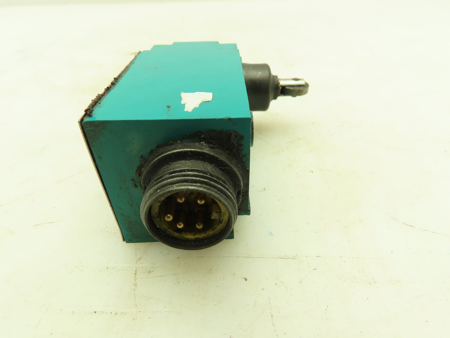 Allen Bradley 802M-AMZJ9LF Limit Switch Ser A Operating Head Ser B Roller Type 4
