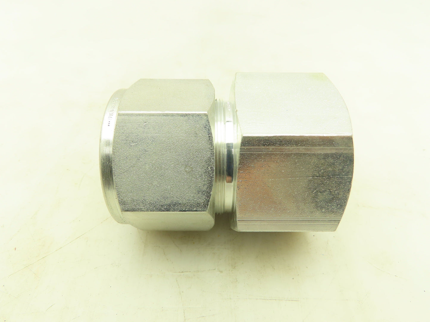 Swagelok S-2400-7-24 Female Connector Fitting 1-1/2" Tube x 1-1/2" FNPT Lot of 4
