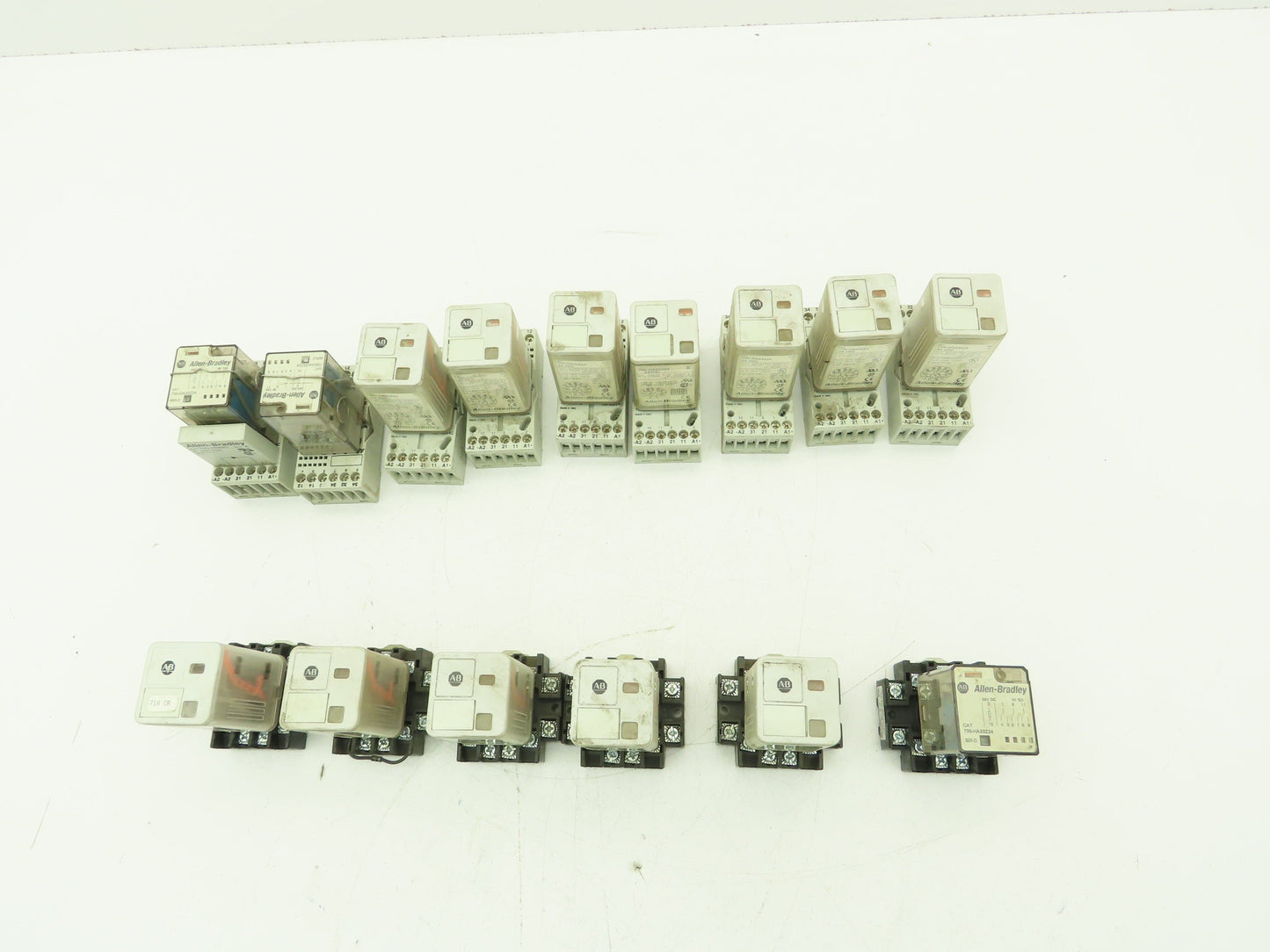 Allen Bradley 700-HA33Z24 Series C/D Relay w/ Base 10A 24VDC  Lot of 15